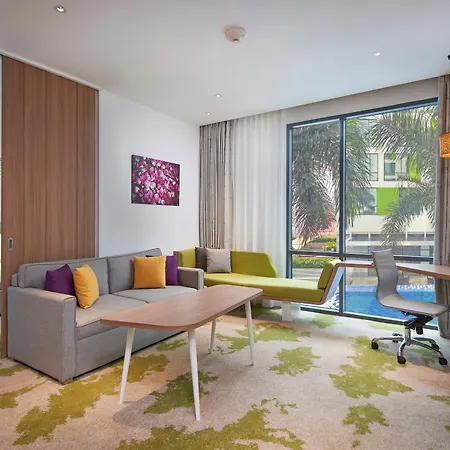 Holiday Inn & Suites Saigon Airport By Ihg Ho Chi Minh City Exterior photo