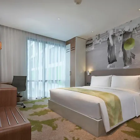 Holiday Inn & Suites Saigon Airport By Ihg Ho Chi Minh City Exterior photo